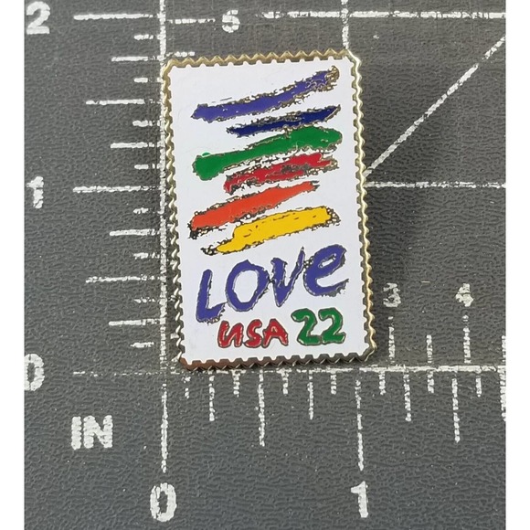 VTG Love Crayon Rainbow USPS USA 22 C Stamp Enamel Pin Jayne Co White Blue Red.. - Picture 2 of 4